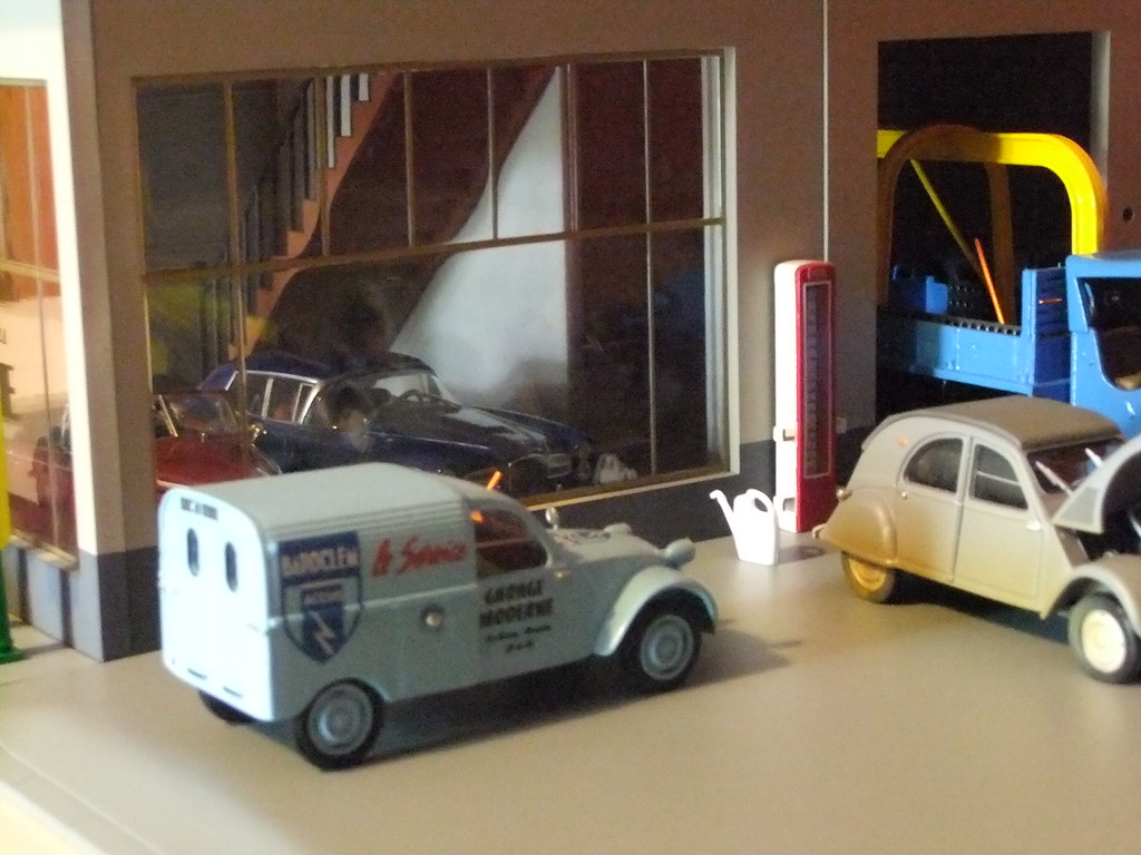 Modèle Réduit 1/43 Hachette - Camion Renault Transporter Willeme Horizon Panzani - État Très Bon - Occasion Collection