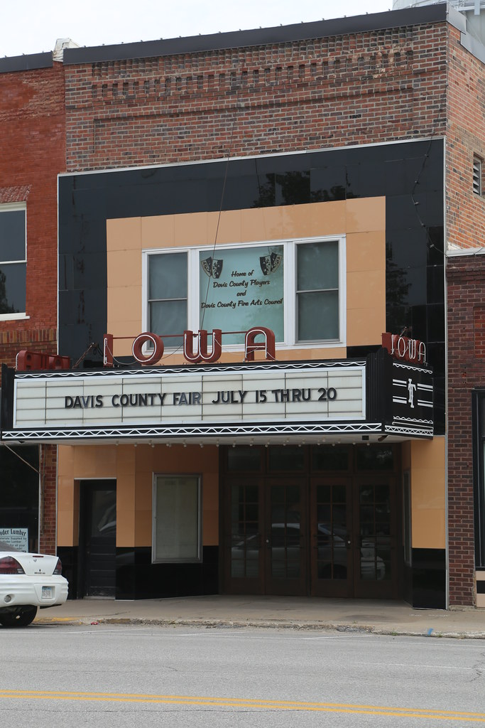 Bloomfield Iowa Iowa Theater Movie Theater Davis County Flickr