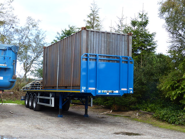 P1030224. New Monoctacon flat trailer, Bannerman Transport Tain