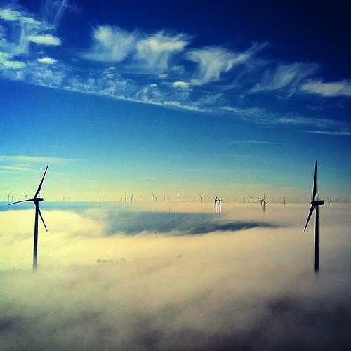 #molinos #windpower #windturbine #eolico #sky #sunrise #palencia #castillayleon #ampudia #thephotoftheday #photooftheday #instamoments #cielo #instadreams by Roberpal, square squareformat iphoneography instagramapp xproii uploaded:by=instagram