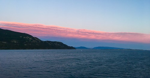 southamerica chile beaglechannel tierradelfuego sea tidal sunset cloud pink grey landscape seascape quiet serene eriagn ngairehart ngairelawson travel photography exploreunexplored