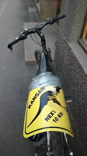 Bikehack: gaffer tape + kangaroo warning sign = mudguard