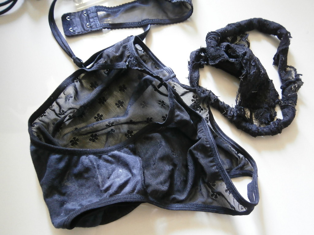 Worn Panties of Black Sets | OLYMPUS DIGITAL CAMERA | Flickr