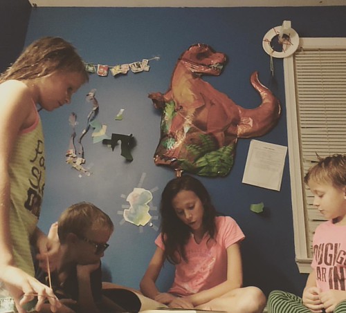 #cousins #reading #bedtime #kids #kidsofinstagram #nightnight #family | by Brodilicious