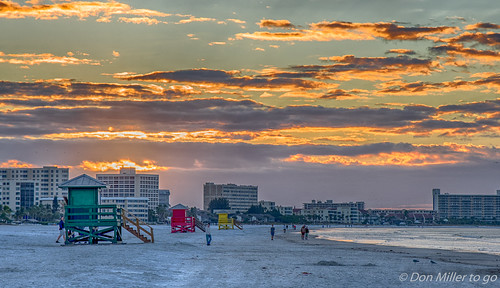 beachlife hdr siestabeach 3xp hdrphotography morning onawalk sunrise goldenhour sky outdoors d810 beachphotography florida