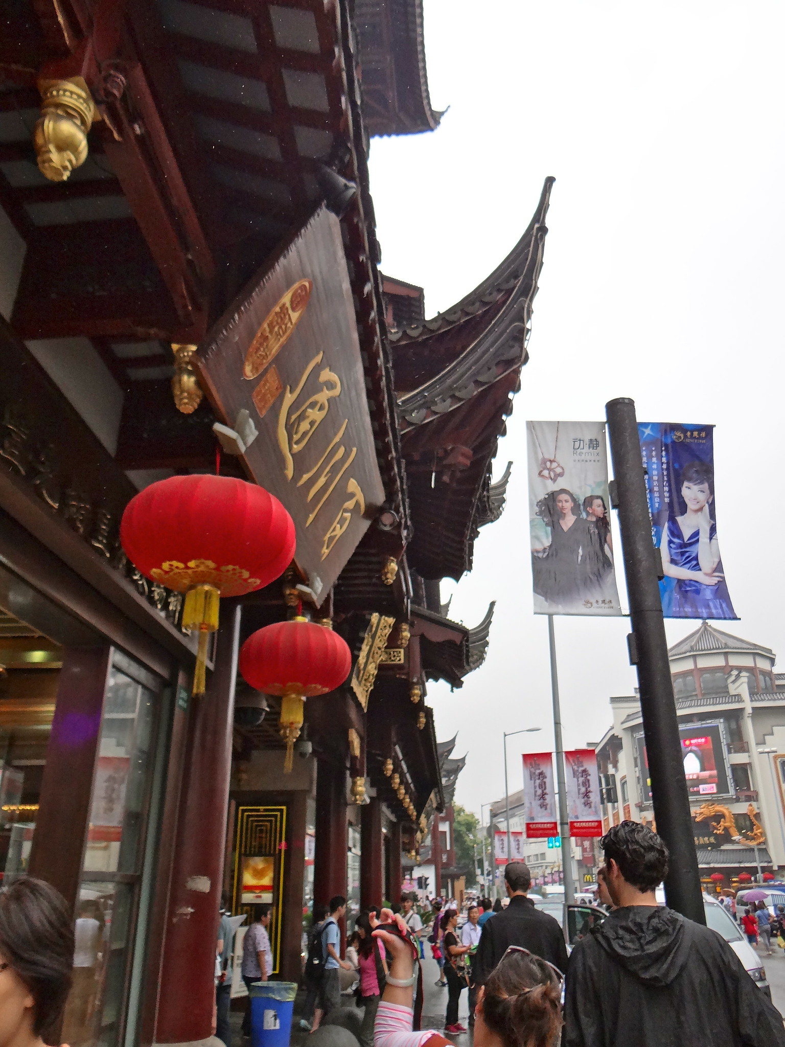 CYSO Walks Through Marketplace in Shanghai