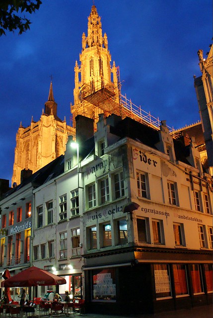 Antwerp By Night | Groenplaats & Onze Lieve Vrouwekathedraal