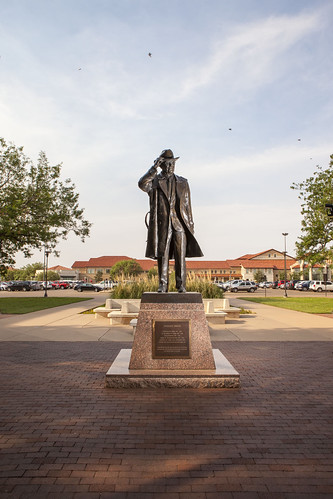 Preston Smith Statue