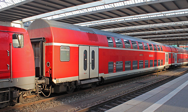 D-DB 50 80 26-35 005-0 DBz 750.3 München Hbf 28.12.2013