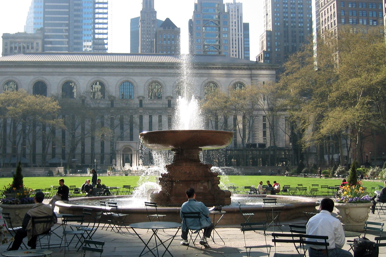 NYC - Midtown: Bryant Park and New York Public Library