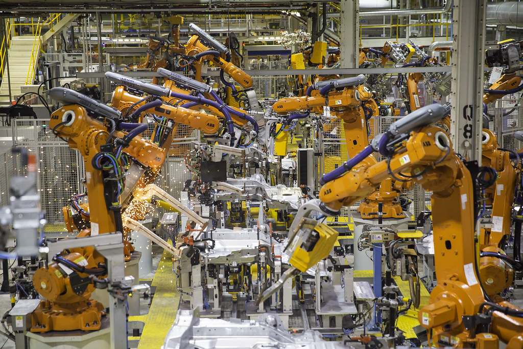 virgin-voyage-land-rover-celebrates-production-of-first-flickr