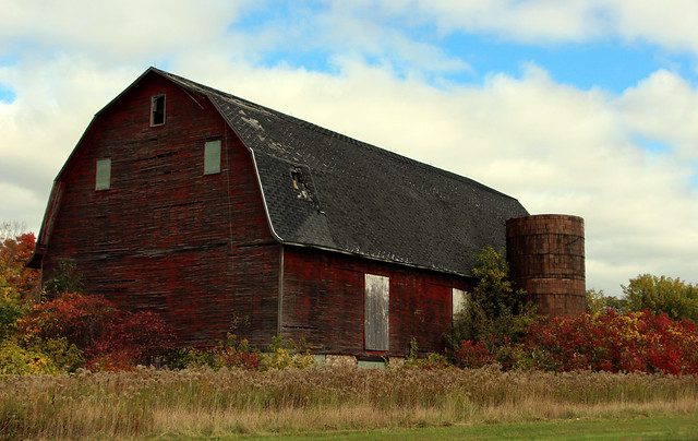 Barn in Autumn