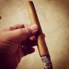 This evenings pleasure #cigar #cigarians #cigarlife #cigarlife #cigarporn #cigarrprat #cigaraficionado #gcs #51 #honduranselection #scm #swedishcigarmaffia #botl #sotl #stogie #nowsmoking