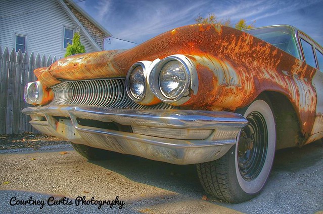 #buick #lesabre #old #rust #classic #classiccar #cars #carspotting #amazingcars247 #instagram #instacar #instaphoto #gm #photography #driving #like4like #carporn #cargramm #picoftheday #carsofinstagram #instagood #instaphotography #oldie #iloveit