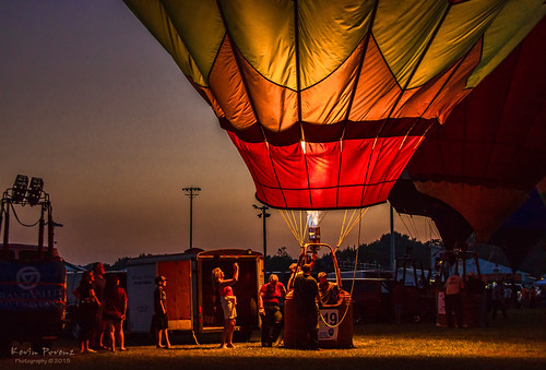 light color evening michigan ottawa balloon july hotairballoon grandrapids westmichigan 2015 ottawacounty hudsonville canon60d grandrapidsballoonfestival
