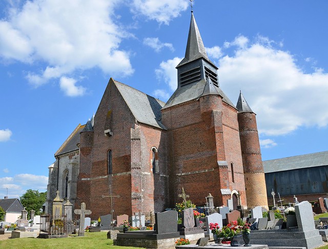 Burelles (Aisne - Thiérache) - Eglise Saint-Martin (église fortifiée)