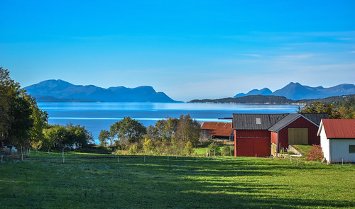 fjord water sea farm barn field bay mountains coast røvik røvika molde romsdal norway