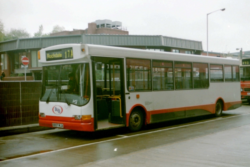 Bu Val 807 R807WJA Dennis Dart SLF Caetano Rochdale Bus Station 17.5.01 ...