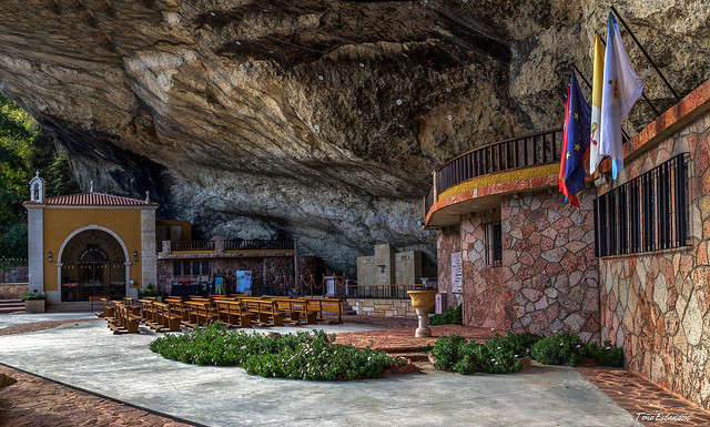 Santuario de La Virgen de la Cueva