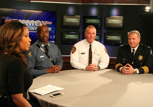 Subcom Interviews Unified Command Local TV Interviews | On Nov. 13, 2014, memb… | Flickr
