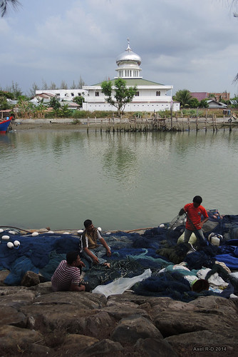 sumatra indonesia rivière aceh bâtiment personnes mosquée bandaaceh