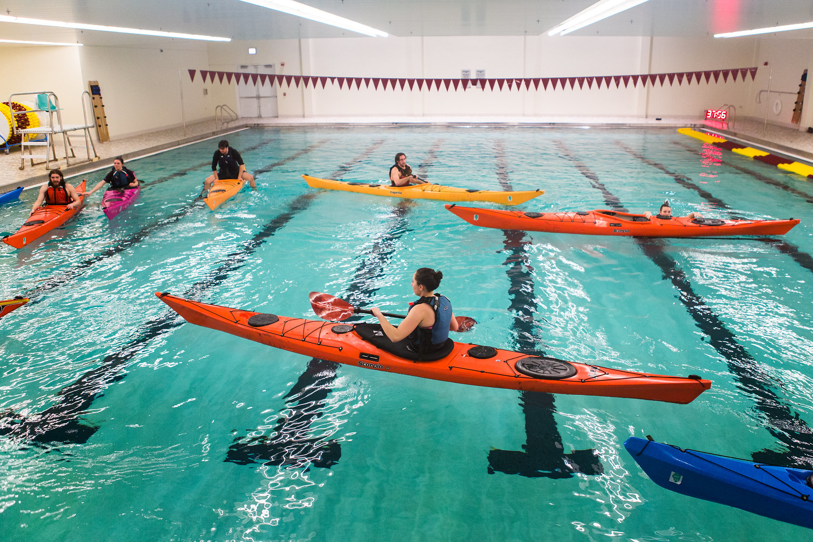 PHO-UMC14-134 Kayak Rolling Clinic in the new Halas Pool