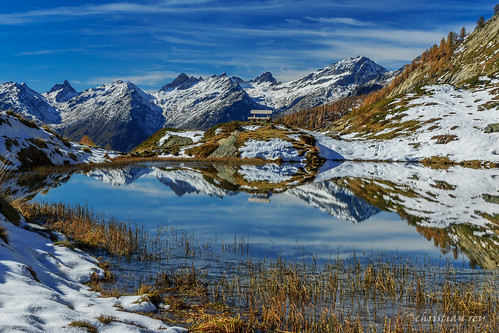 blatten valais suisse ch lötchental wallis guggisee lac lake montagne mountain alpes paysage landscape automne autunm neige schnee sony alpha 77 1650 herbst