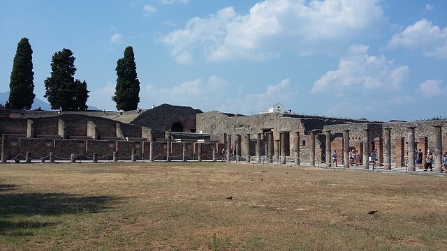 pompei columns