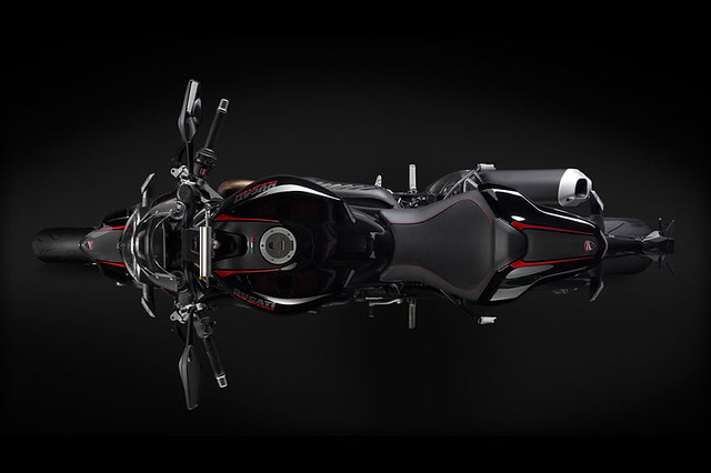 Ducati Monster 1200 R 15