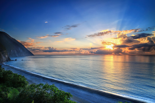 ocean sunrise canon landscape highway university pacific taiwan cliffs 台灣 hualien 清水斷崖 風景 hy bai 花蓮 太平洋 日出 東華大學 蘇花公路 攝影 donghwa suhua cingshui