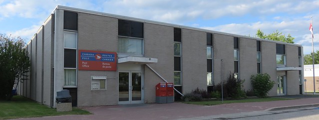 Post Office P8N 1C0 (Dryden, Ontario)