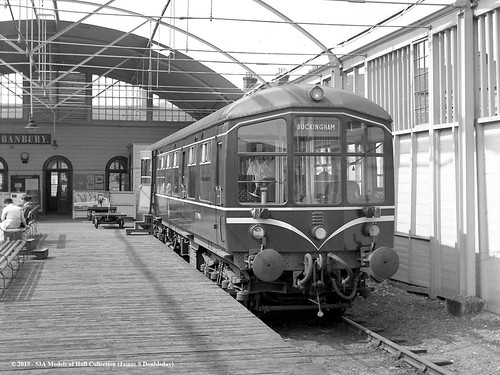 railroad train br diesel railway railcar locomotive passenger derby oxfordshire banbury lightweight britishrailways dmu mertonstreet m79900 dmbs
