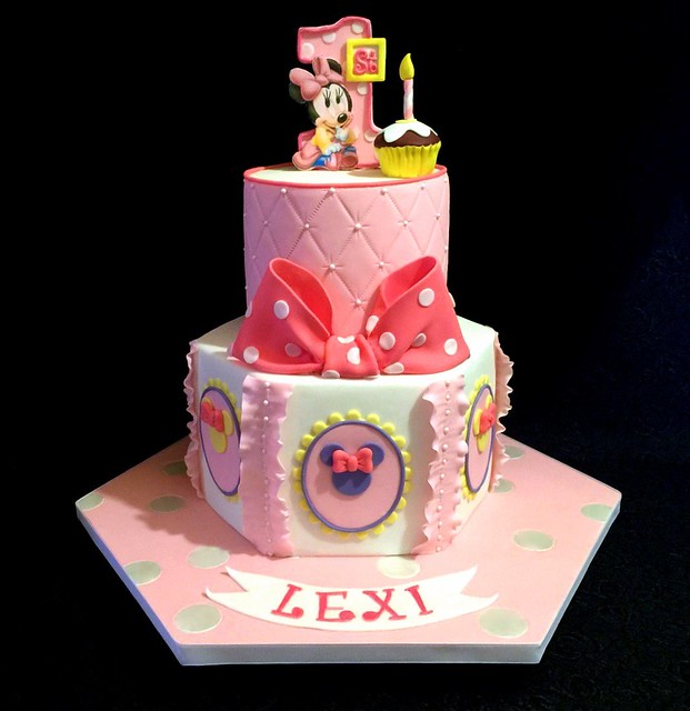 Lexi's Baby Mini Mouse 1st Birthday Cake!