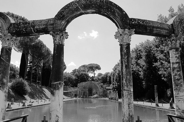 Tivoli - Villa Adriana - Patrimonio UNESCO _ITALY in B/W