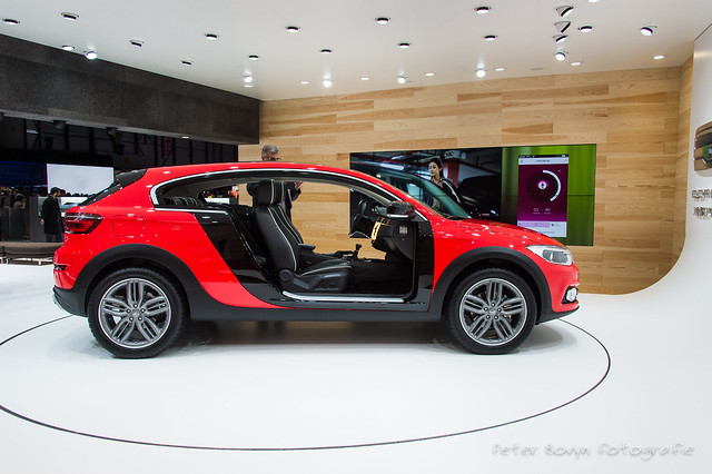 Qoros 3 City SUV Concept - 2015