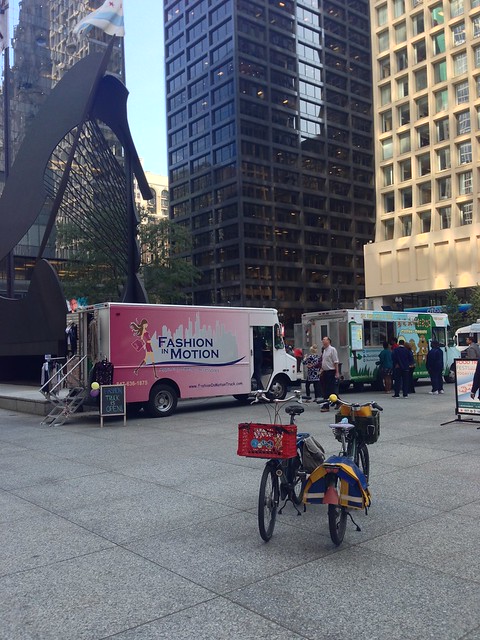 Two WorkCycles Fr8 bikes at the Daley Plaza where they let food trucks park on the plaza even though there's plenty of road space