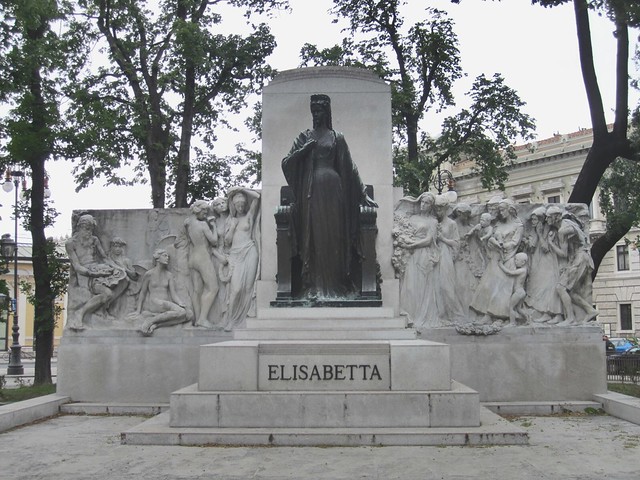 Elisabetta: Empress Elizabeth monument, Piazza della Libertà, Trieste, Italy