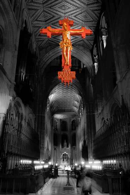 2016-10-18 Pboro Cathedral Candles 005 copy sig