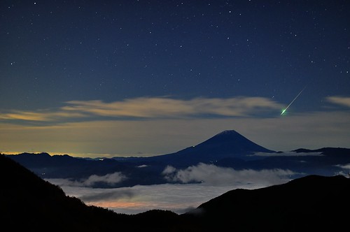 japan shower 日本 fujisan taurus 富士山 meteor mtfuji yamanashi 雲海 山梨 流星 林道 火球 流れ星 流星群 おうし座 池の茶屋
