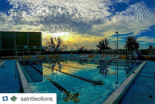 Be sure to follow @saintleolions ・・・ What a gorgeous sunrise ☀️???? #gosaintleo Photo Cred: Assistant Coach @guard_4life