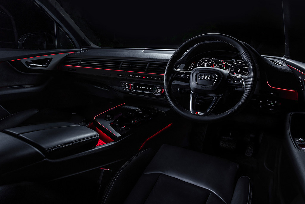 2015 Audi Q7 2015 Audi Q7 Interior Ambient Lighting Phot