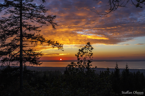Bye bye sun... by Staffan Olsson, wood travel autumn sunset shadow panorama cloud mountain tree love nature water 35mm canon landscape