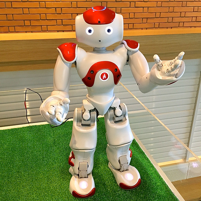 concierge robot, Henn na Hotel, Huis Ten Bosch, Nagasaki, Japan