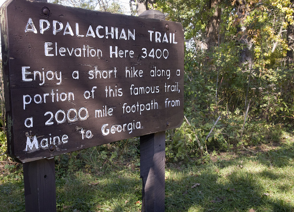 Skyline Drive - Shenandoah National Park Virginia  Pinnacle picnic area Appalachian  Trail