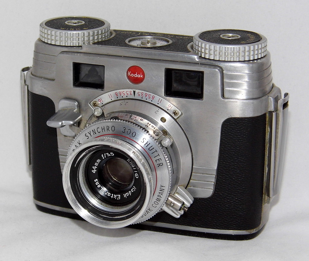Vintage Kodak Signet 35 Rangefinder 35mm Film Camera, Circ… | Flickr