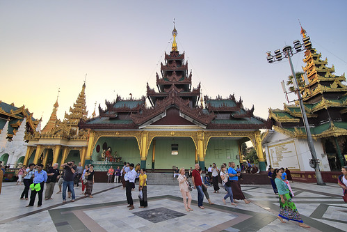 shwedagon mandalay