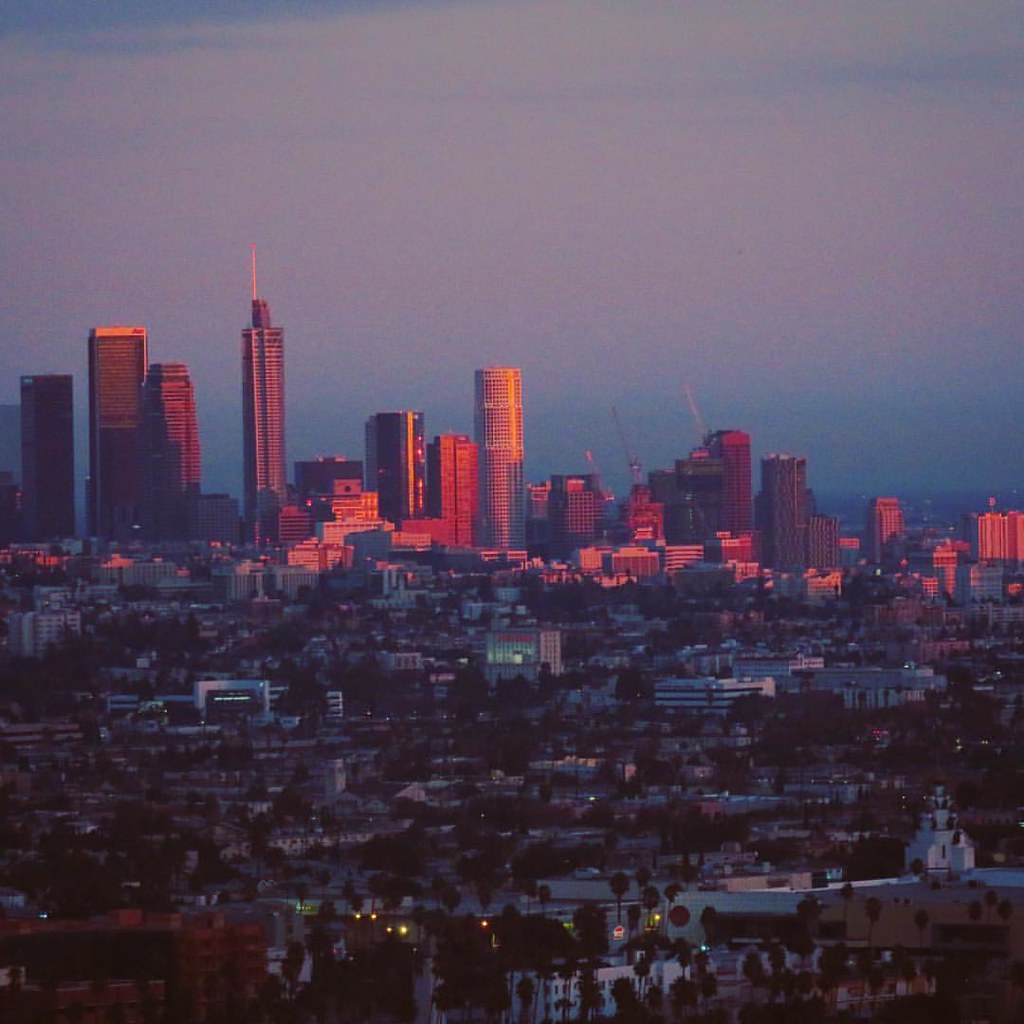 setting sun shining up the city #downtown #losangeles | Flickr