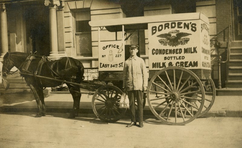 Free Ship Horse Drawn Milk Wagon/ Cart/ Milkman Pyro Vtg.Bottle Stokes NW Dairy 