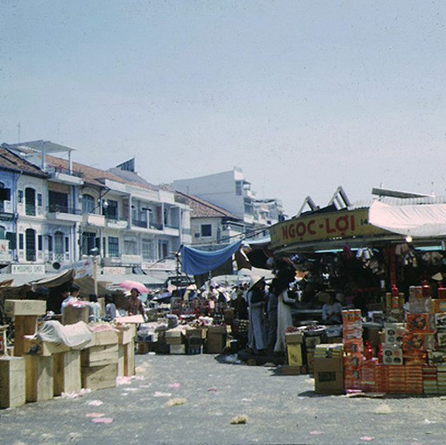 SAIGON 1967 - Chợ Bến Thành, góc Lê Thánh Tôn-Phan Bội Châu