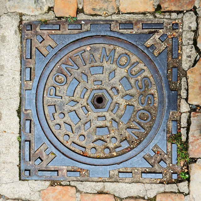 Pont-à-Mousson Manhole Cover